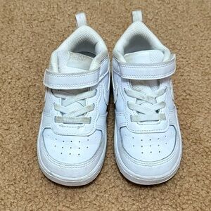 Nike toddler 8t sneakers white